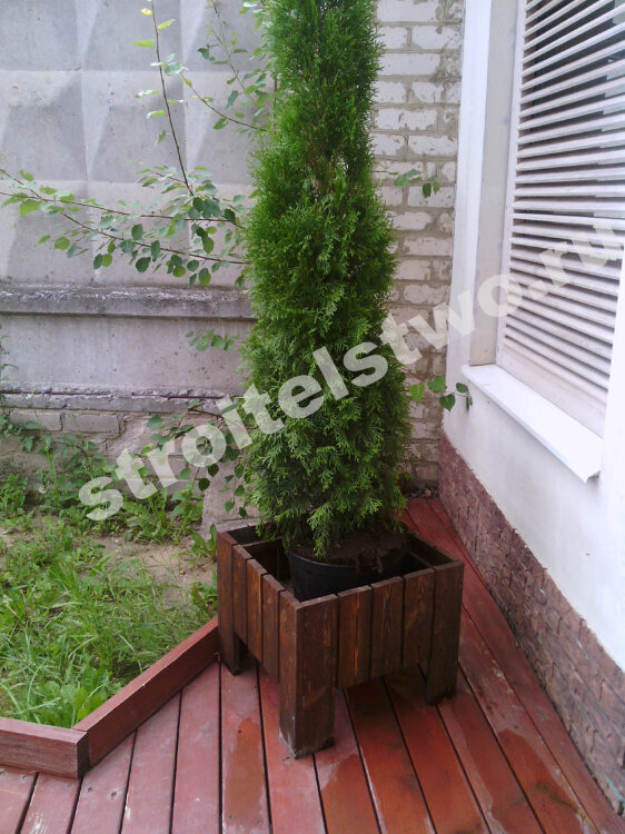 Декоративная подставка под цветы